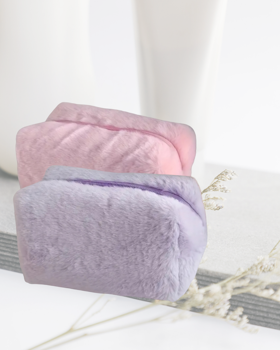 TROUSSE DE MAQUILLAGE ROSE EN FAUSSE FOURRURE